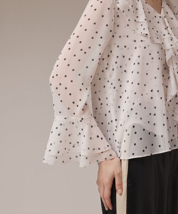 GRACE CONTINENTAL ラッフルドットトップ ホワイト
