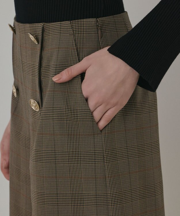 GRACE CONTINENTAL ダブルボタンショートパンツ マルチ