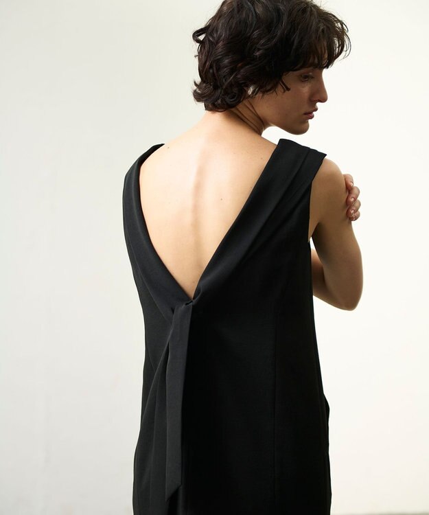 GRACE CONTINENTAL バックボウドレス ブラック