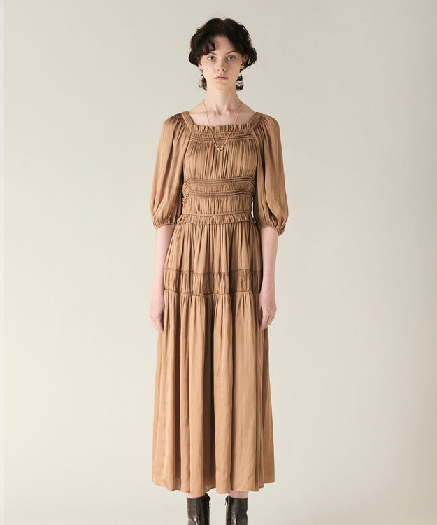 GRACE CONTINENTAL スクエアギャザーワンピース ベージュ