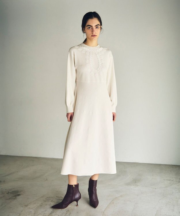 GRACE CONTINENTAL エスニック刺繍ニットワンピース ホワイト