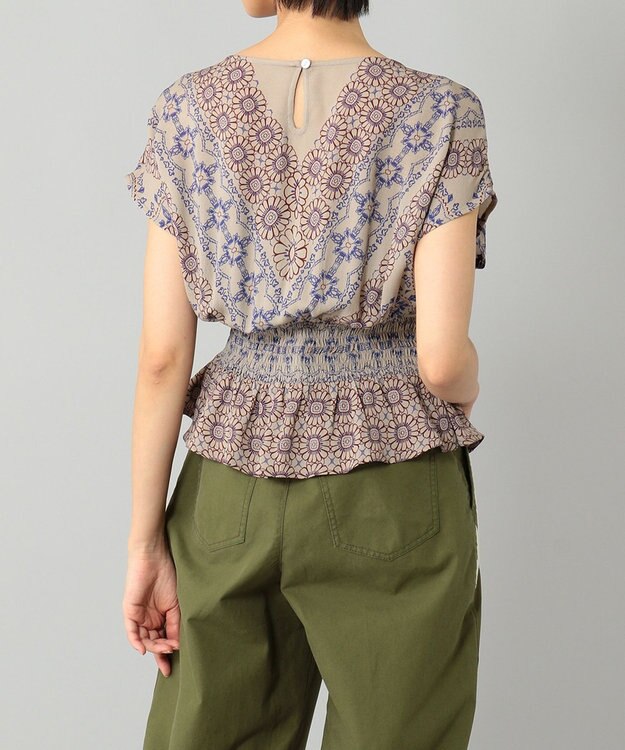 シャーリングプリント刺繍トップ / GRACE CONTINENTAL | GRACE