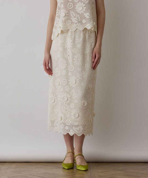 GRACE CONTINENTAL クロシュ刺繍スカート ホワイト