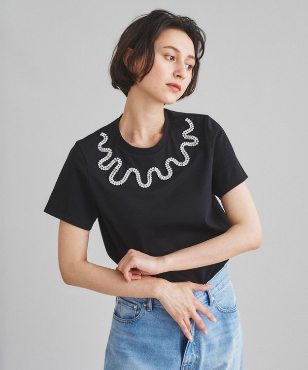 ビジューネックTシャツ　グレースコンチネンタル ビジューネックTシャツ / GRACE CONTINENTAL | GRACE