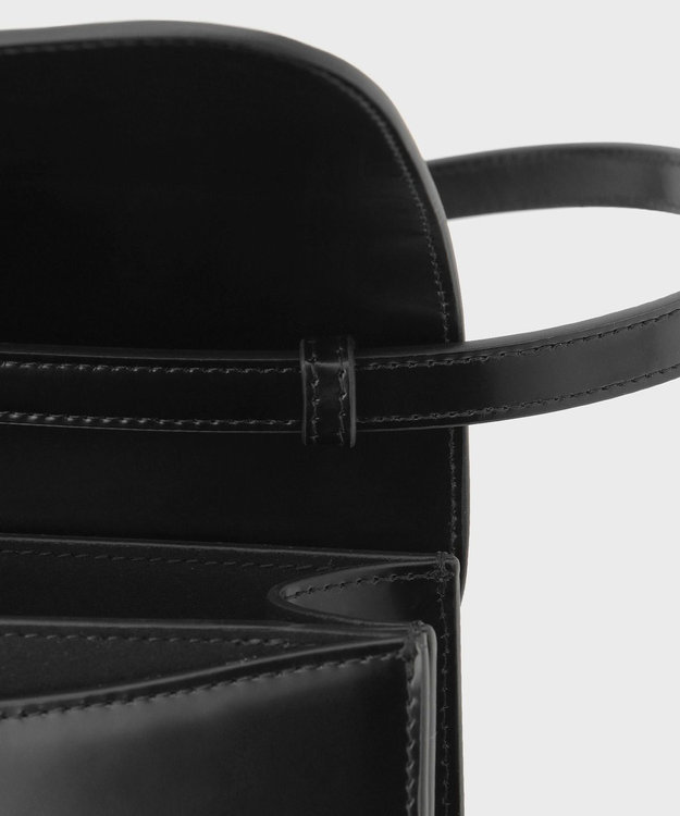 GRACE CONTINENTAL TOV COURANTE BAG ブラック