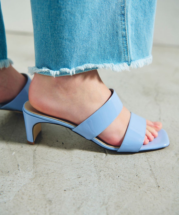 GRACE CONTINENTAL CORSO ROMA パテントサンダル ブルー