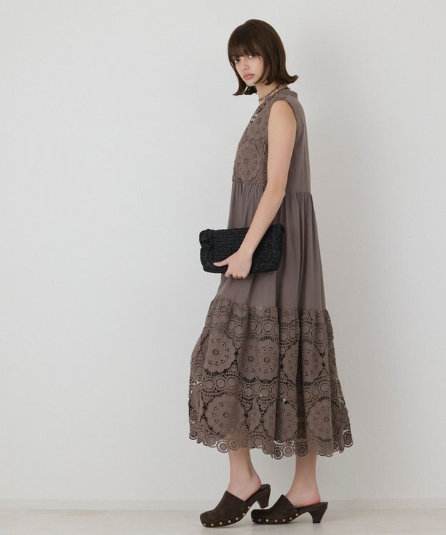 GRACE CONTINENTAL エンブロイダリーワンピース カーキ