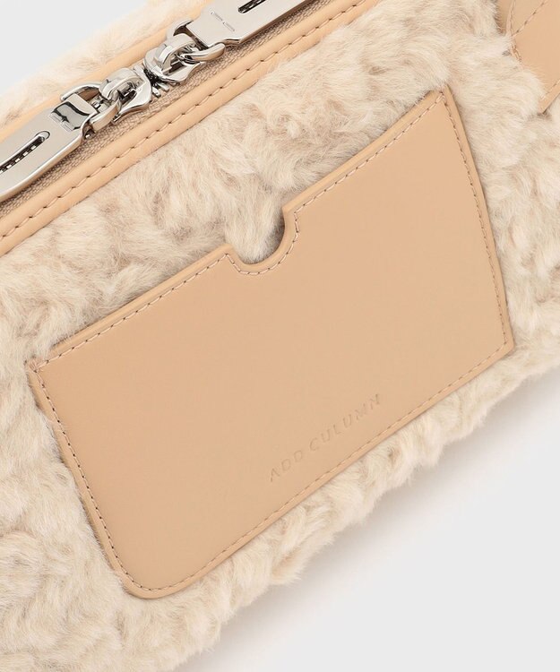 GRACE CONTINENTAL ADD CULUMN FUR BODY BAG ホワイト