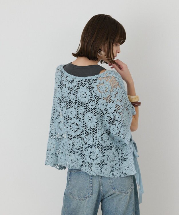 GRACE CONTINENTAL メッシュエンブロイダリーポンチョトップ サックス