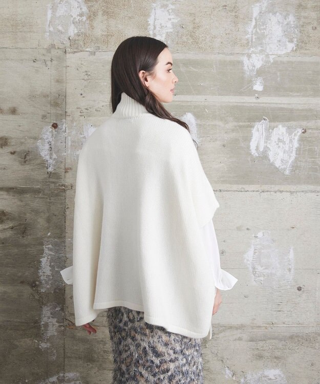 GRACE CONTINENTAL 【Arch4】 MONA ポンチョ ホワイト