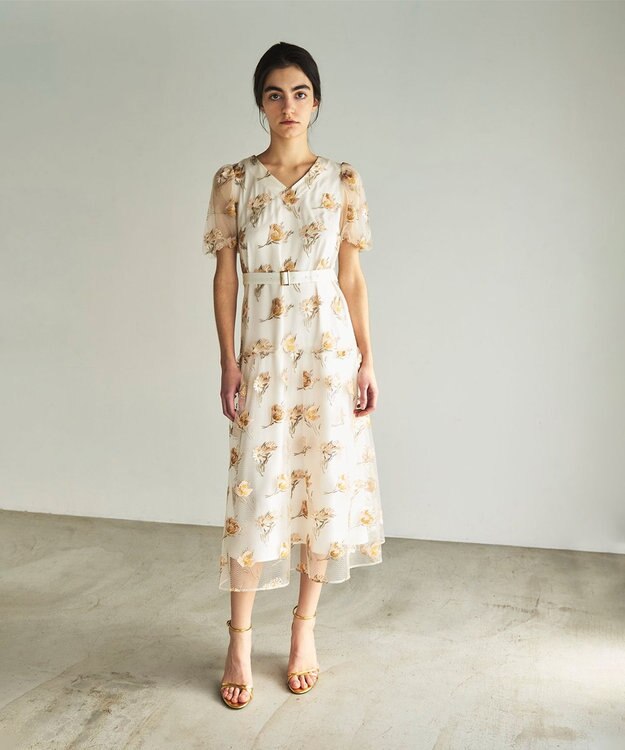 GRACE CONTINENTAL レトロフラワー刺繍ワンピース キナリ