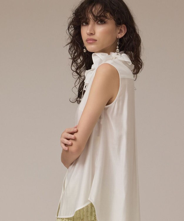 GRACE CONTINENTAL マルチフリルノースリーブブラウス ホワイト