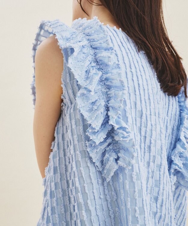 GRACE CONTINENTAL フリルストライプトップ サックス