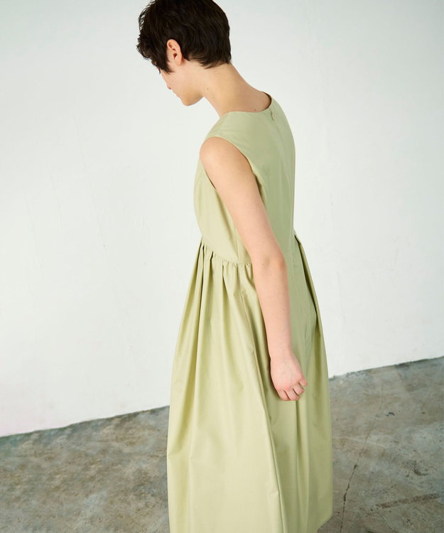 GRACE CONTINENTAL タックフレアロングワンピース ライトグリーン