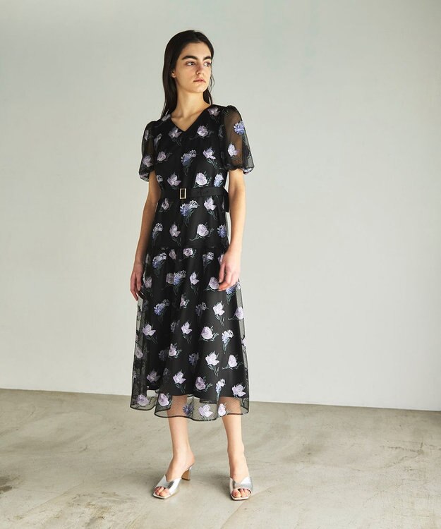 GRACE CONTINENTAL レトロフラワー刺繍ワンピース ブラック