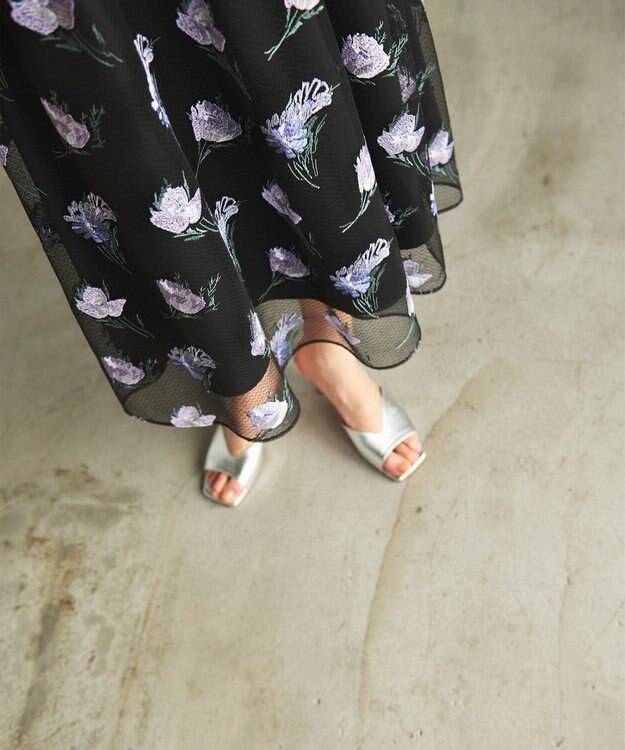 GRACE CONTINENTAL レトロフラワー刺繍ワンピース ブラック