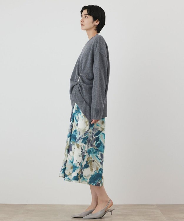 GRACE CONTINENTAL イレヘムブローチニットトップ グレー