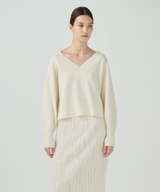 GRACE CONTINENTAL Vネックラムニットトップ ホワイト