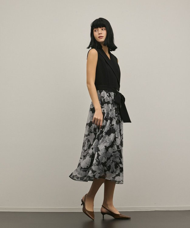 GRACE CONTINENTAL カシュクールフラワープリントワンピース ブラック