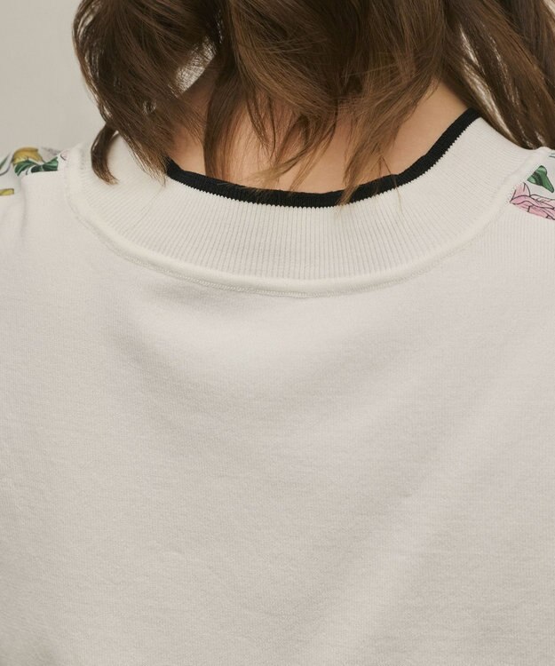 GRACE CONTINENTAL フラワープリントニットトップ ホワイト