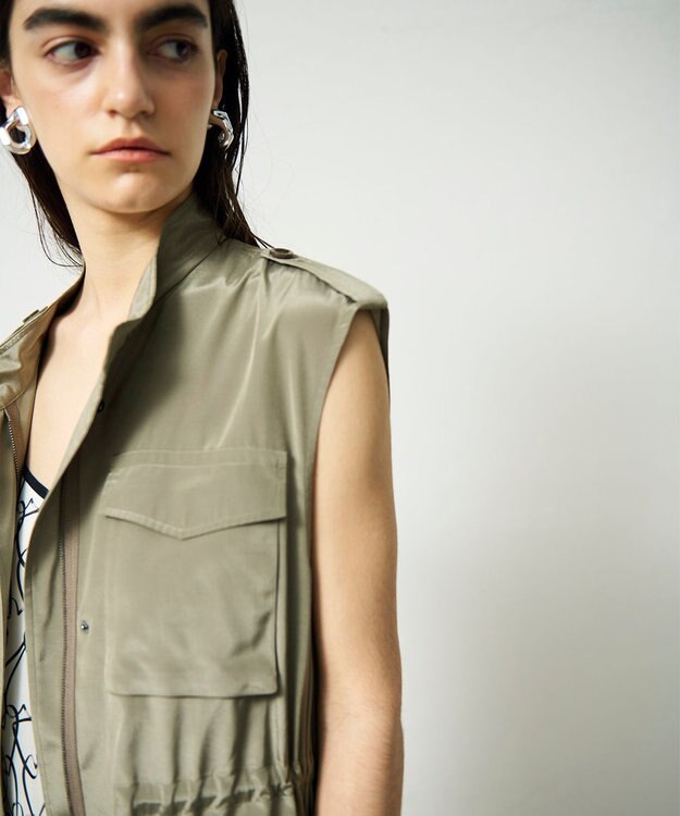 GRACE CONTINENTAL ミリタリーロングジレ カーキ