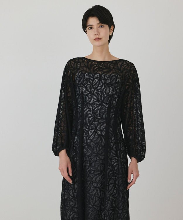 GRACE CONTINENTAL ペイズリーフラワー刺繍ワンピース ブラック