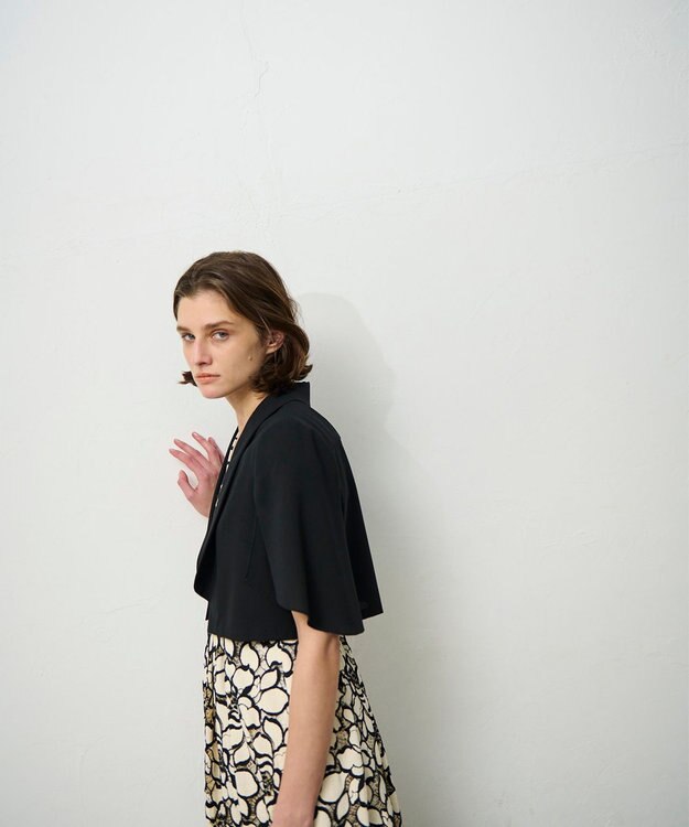 GRACE CONTINENTAL ケープスリーブシアージャケット ブラック