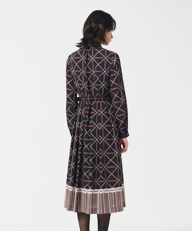 GRACE CONTINENTAL チェーンベルトプリントワンピース ブラック