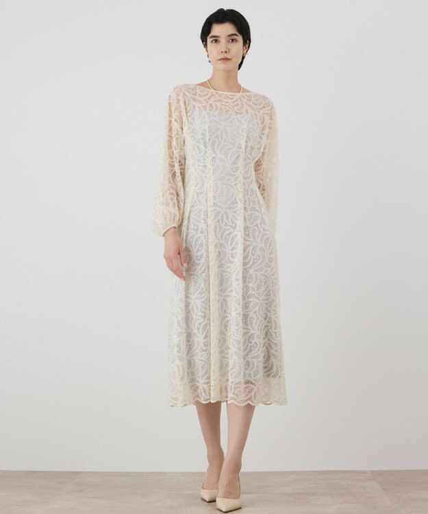 GRACE CONTINENTAL ペイズリーフラワー刺繍ワンピース キナリ