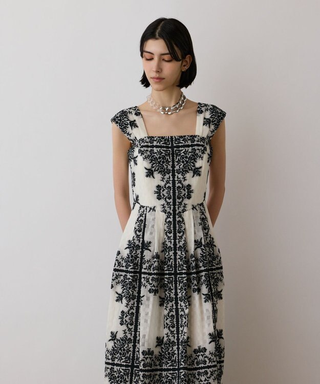 GRACE CONTINENTAL フレームジャガードドレス ブラック