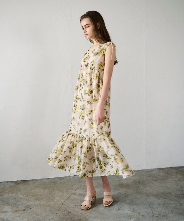 GRACE CONTINENTAL エスニックフラワー刺繍ワンピース ベージュ