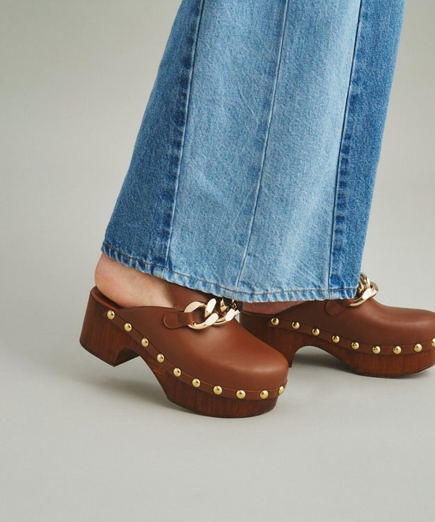 GRACE CONTINENTAL CORSO ROMAチェーンサボ ブラウン