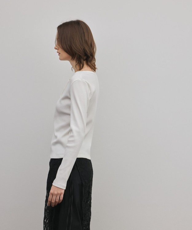 GRACE CONTINENTAL ヘンリーネックカットトップ ホワイト