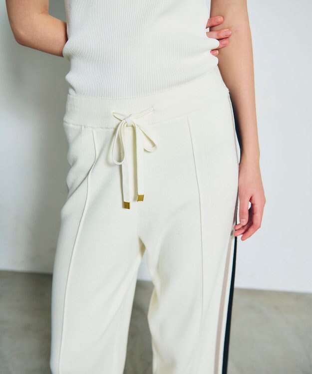 GRACE CONTINENTAL サイドラインニットパンツ ホワイト