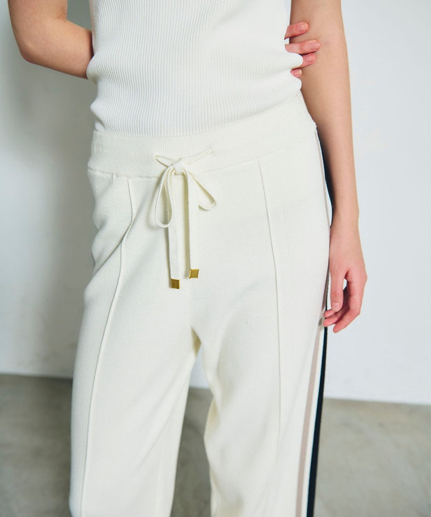 GRACE CONTINENTAL サイドラインニットパンツ ホワイト