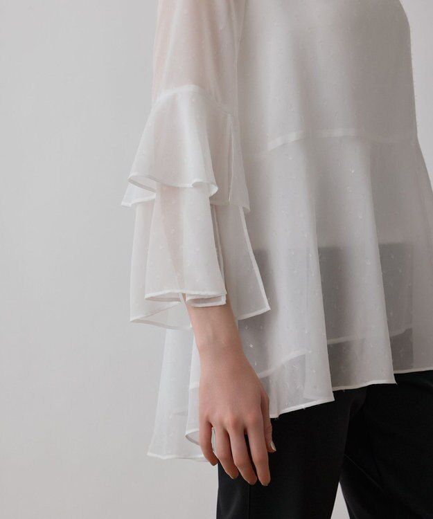 GRACE CONTINENTAL フィルムジャガードフリルトップ ホワイト