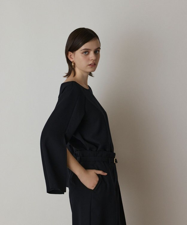 GRACE CONTINENTAL スリットスリーブトップ ネイビー