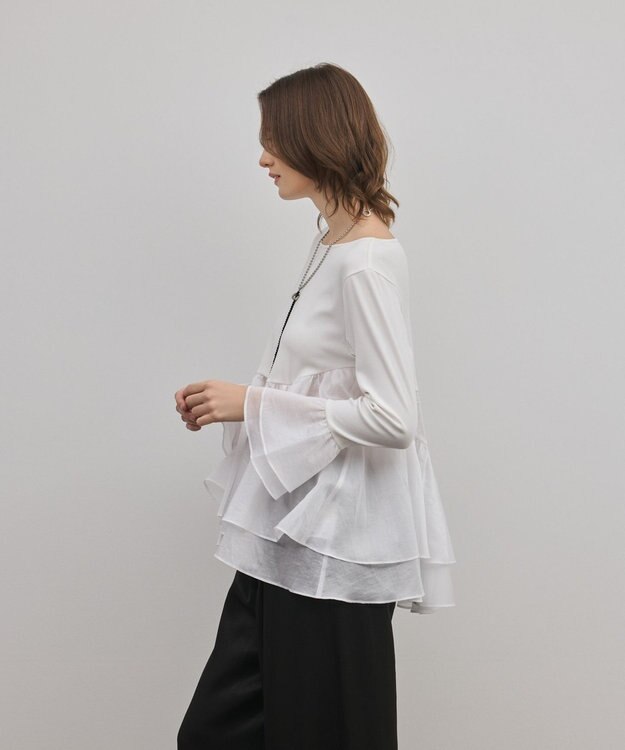 GRACE CONTINENTAL フレアカットトップ ホワイト