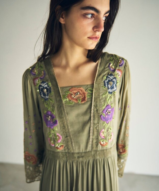 フラワー刺繍エスニックワンピース / GRACE CONTINENTAL | GRACE