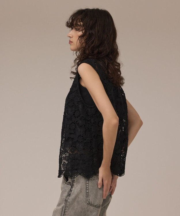 GRACE CONTINENTAL レース刺繍ベスト ブラック