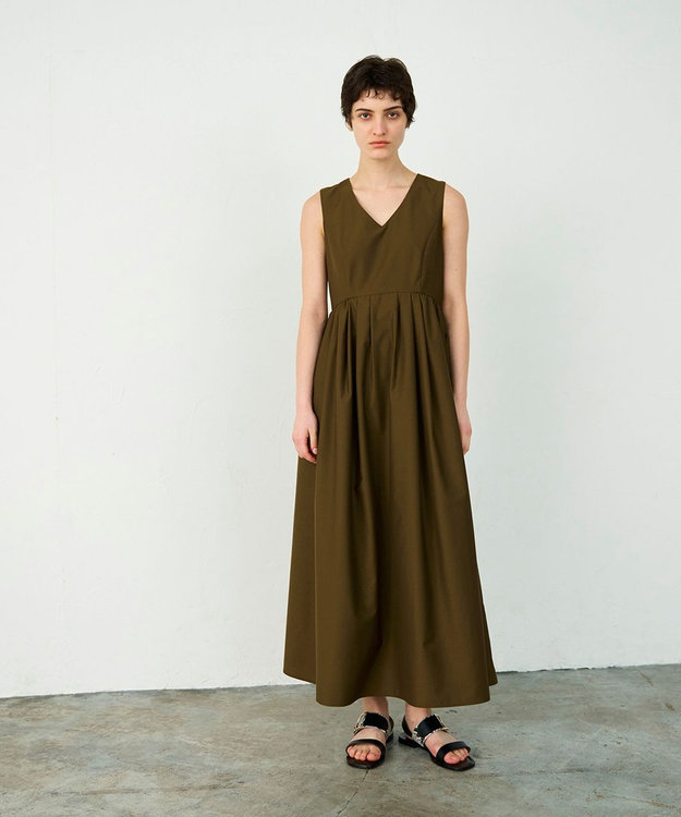 GRACE CONTINENTAL タックフレアロングワンピース ブラウン