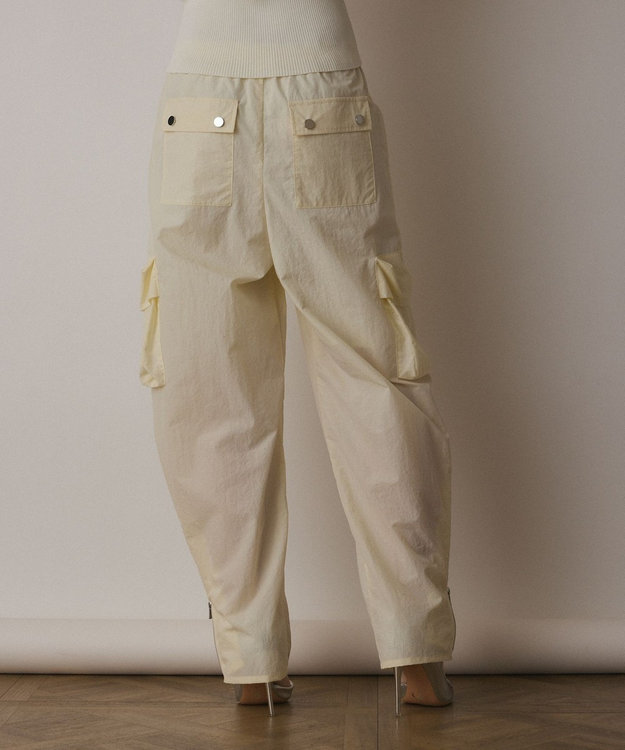 GRACE CONTINENTAL ナイロンジップカーゴパンツ キナリ