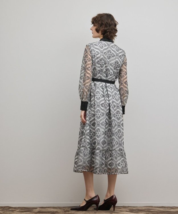 GRACE CONTINENTAL オーナメント刺繍フレアワンピース キナリ