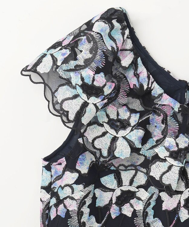 GRACE CONTINENTAL フラワー刺繍プリントトップ ブラック