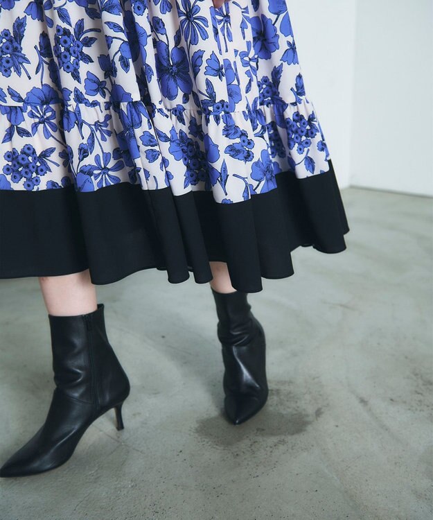 GRACE CONTINENTAL フラワープリントティアードワンピース ブルー