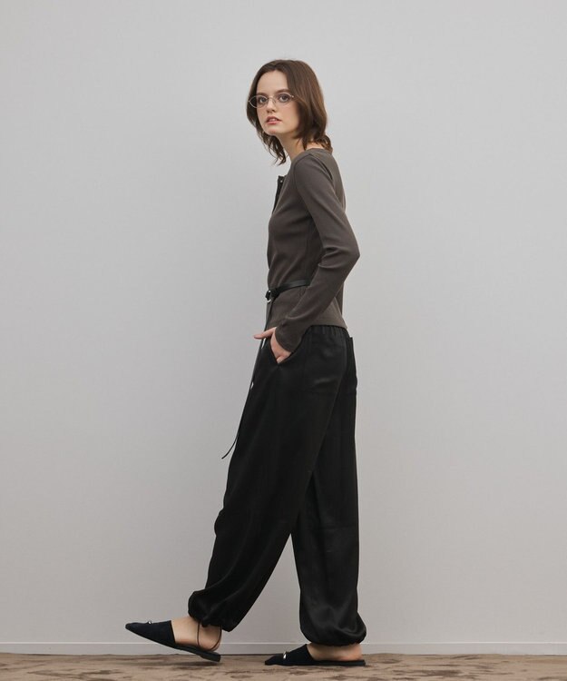 GRACE CONTINENTAL ヘンリーネックカットトップ ブラウン