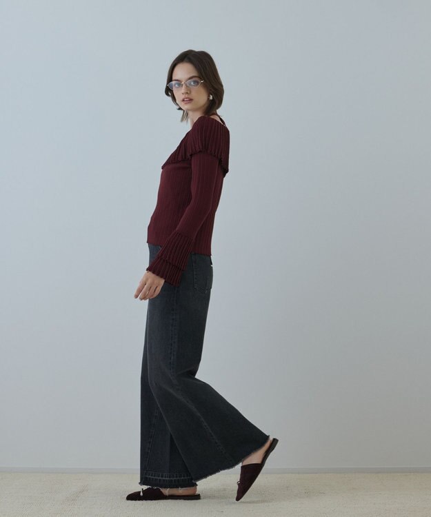 GRACE CONTINENTAL アイレットフレアニットトップ ボルドー