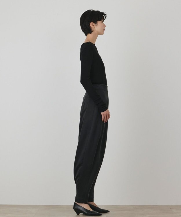 GRACE CONTINENTAL アシメリブニットトップ ブラック