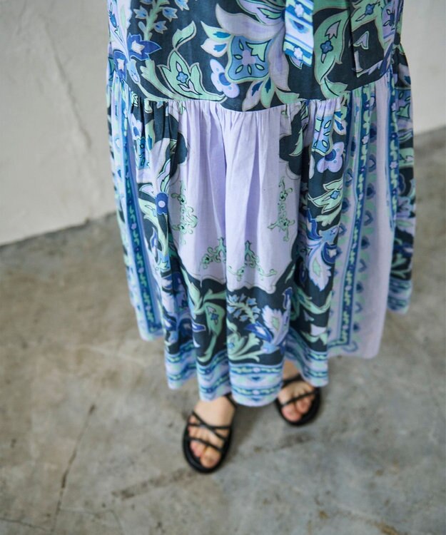 GRACE CONTINENTAL フレームプリントギャザーワンピース ネイビー