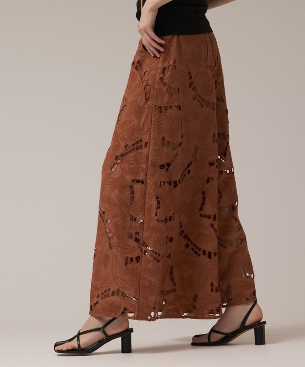 GRACE CONTINENTAL カットワークバギーパンツ ブラウン